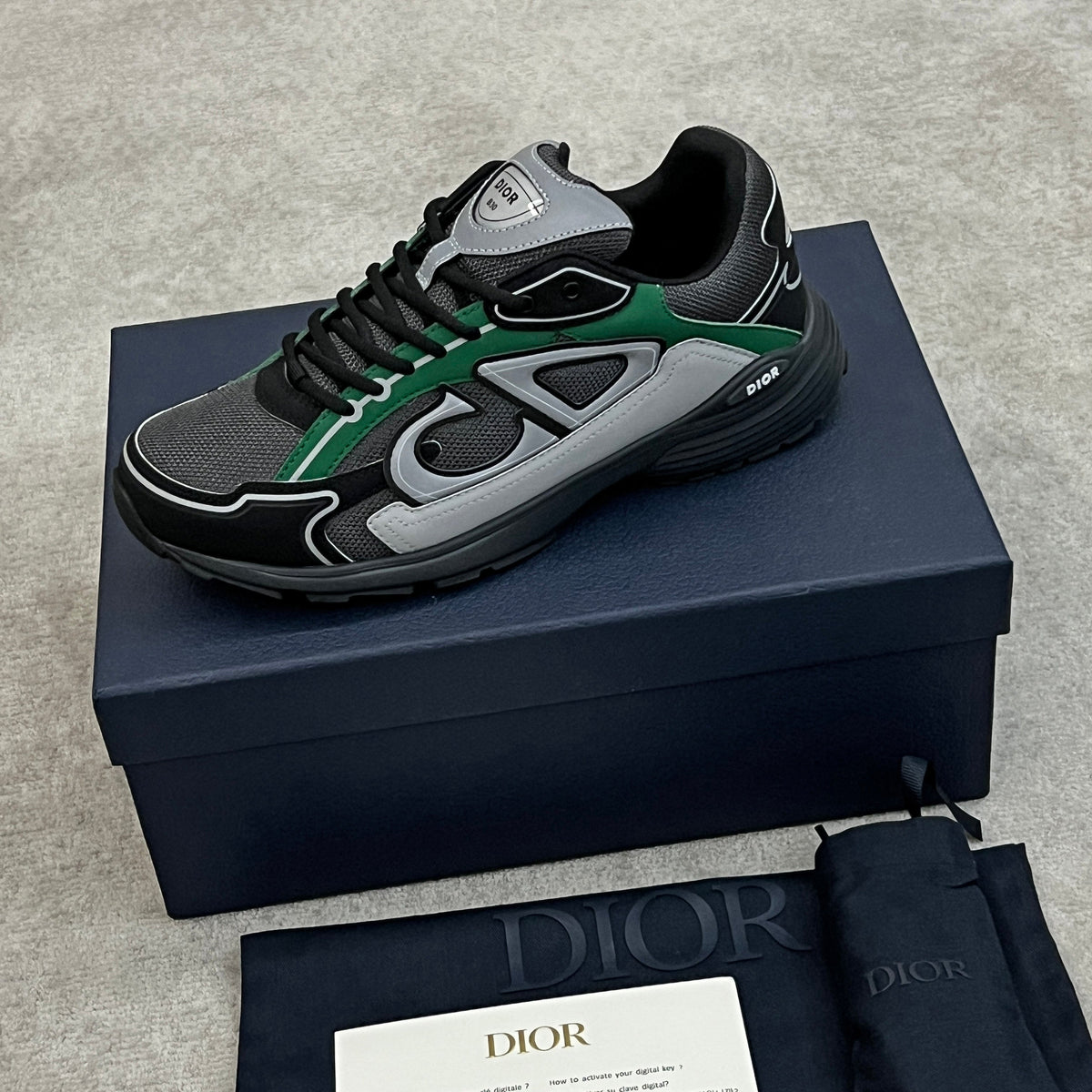 Sneakers B30