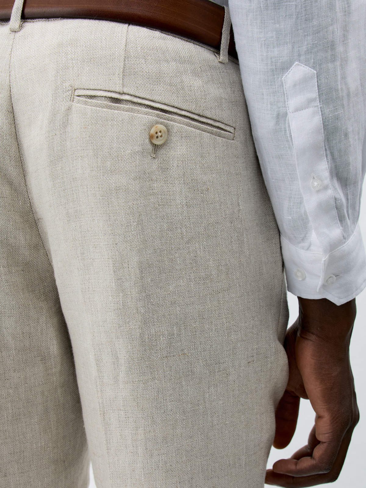 Pantalon de costume ajusté en lin beige